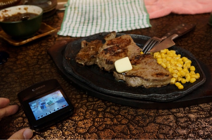 五反田 ステーキハウス リベラ 動画あり 格闘家御用達の640gの大迫力のステーキを食す タムカイズム